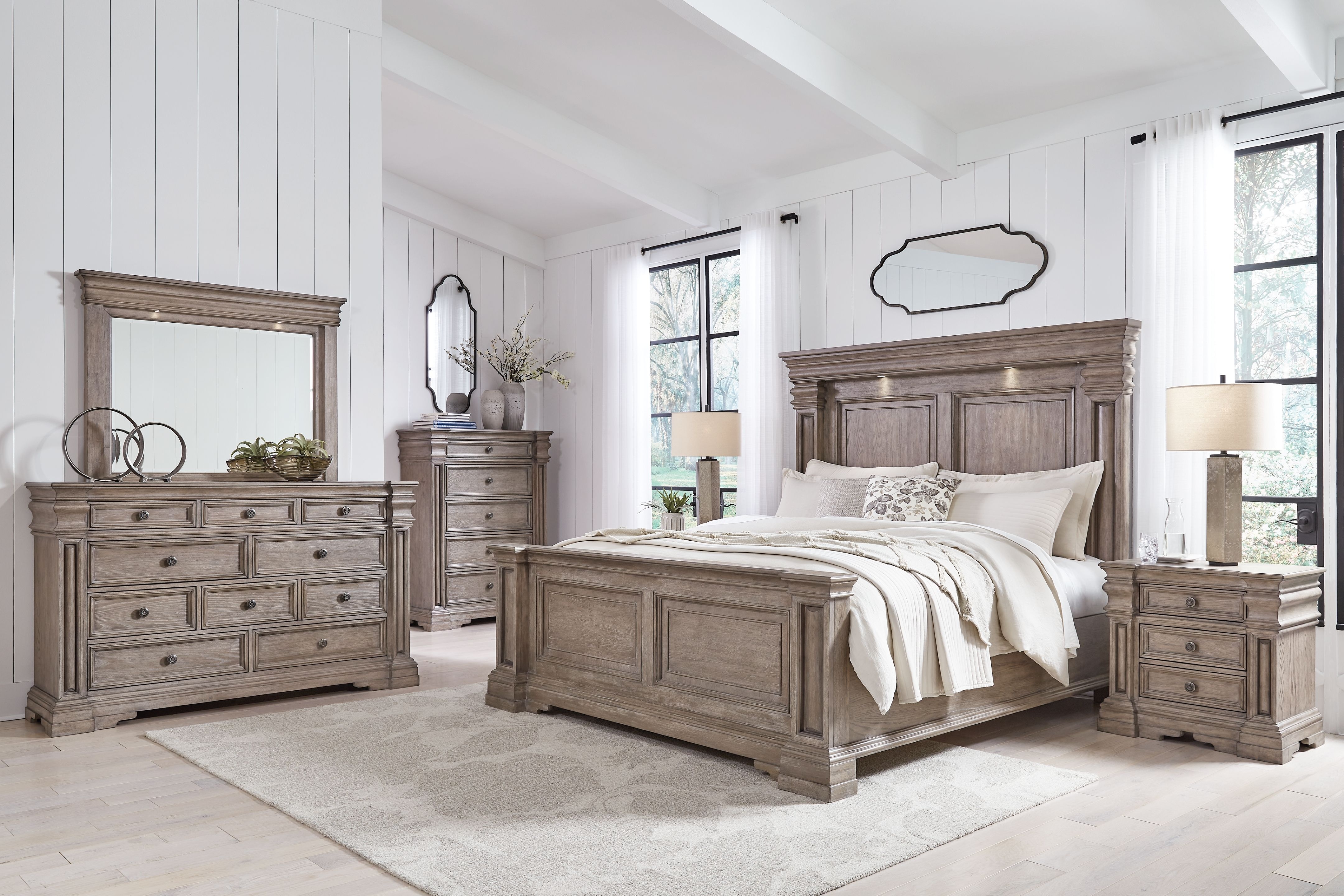 バクアリード Ashley Blairhurst 5 Piece King Panel Bed Set B916-31-36-58-56-97